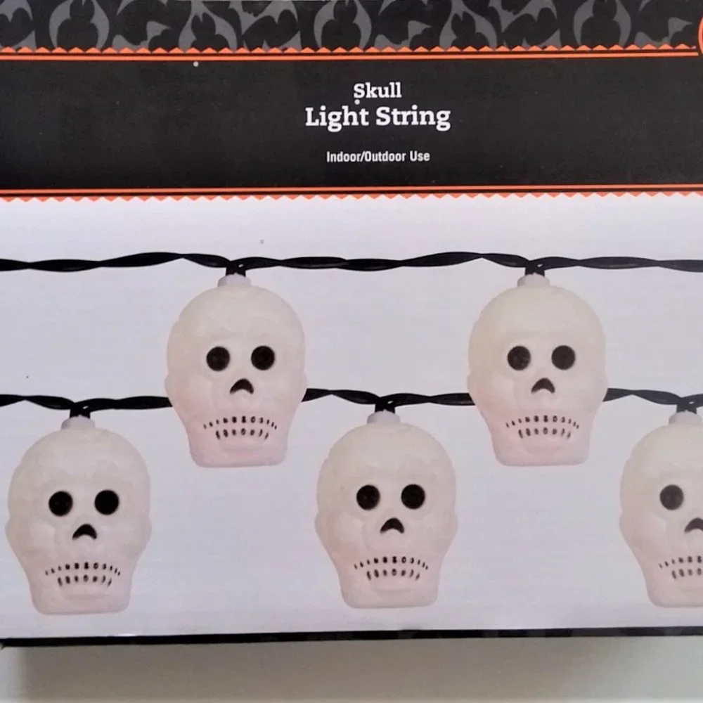 Skull String Lights Halloween Decoration 10pc Skeleton Party Fun Emo NEW Vintage